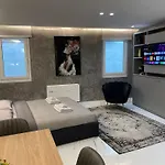 Taleda Apartments - Modern Apartments & Self Checkin In The Old Town