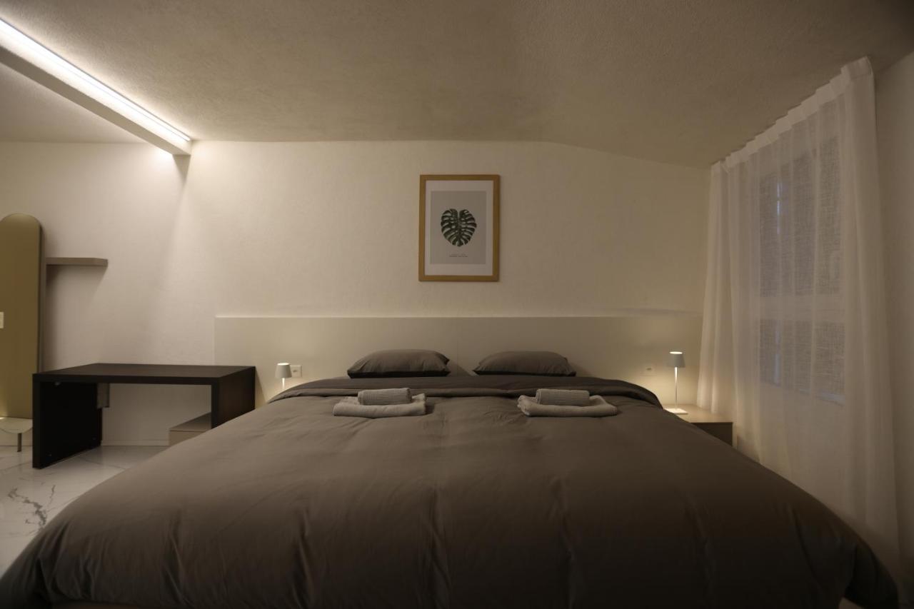 Taleda - Modern & Self Checkin In The Old Town Apartment *